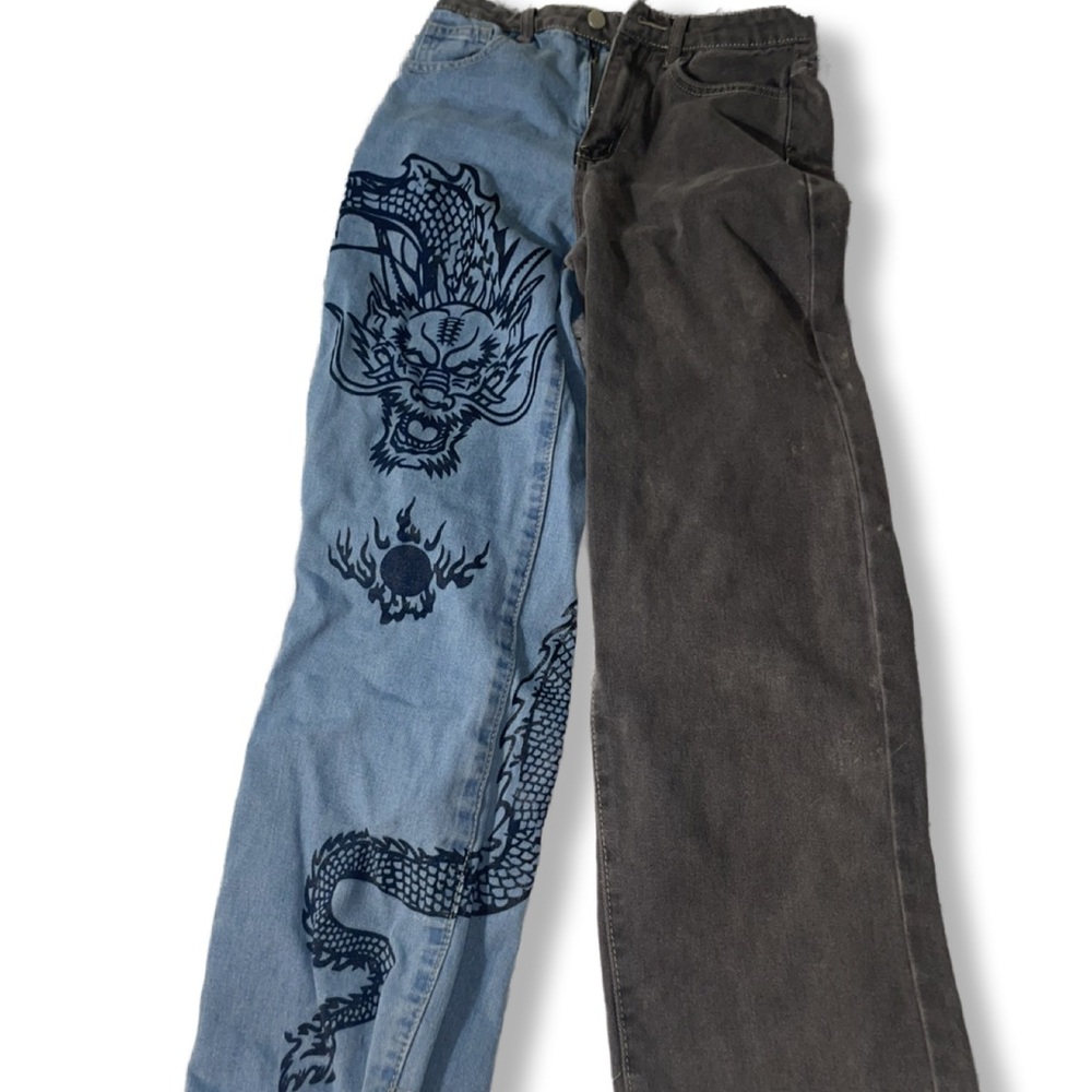 Graphic dragon jeans
